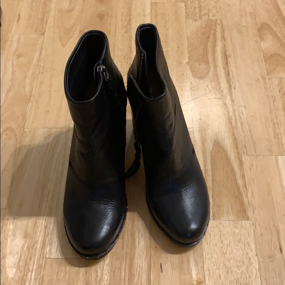 Splendid booties